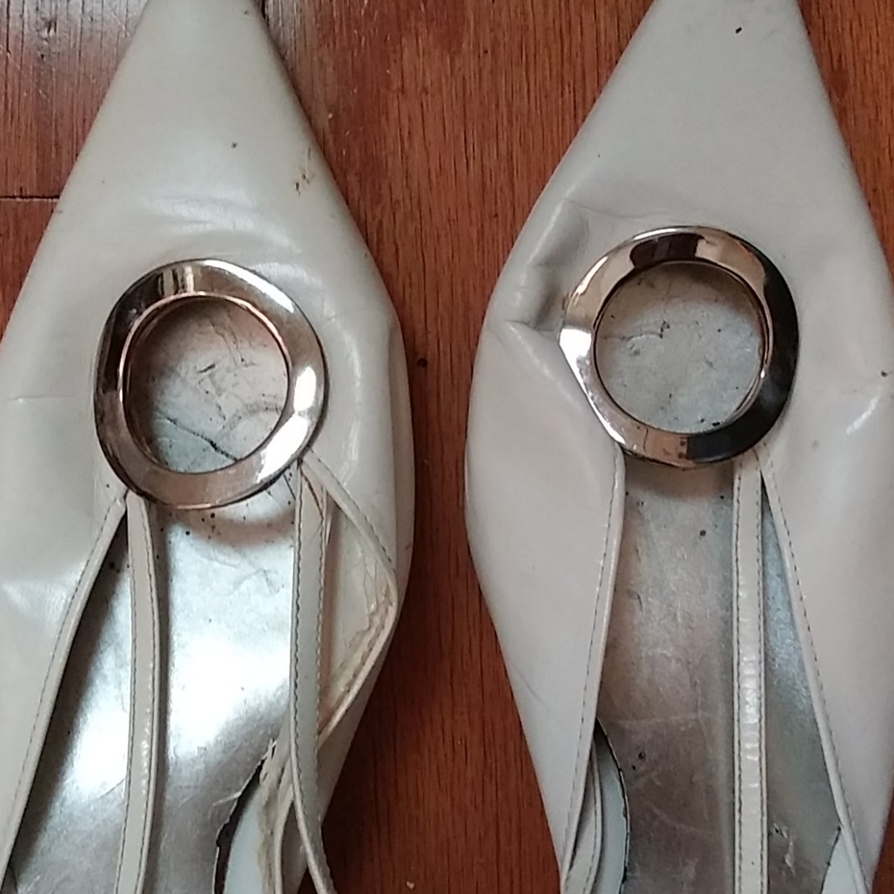 Donated 🌹Two for 1 price shoes🌻🌷🌷🌷 - Picture 4 of 5